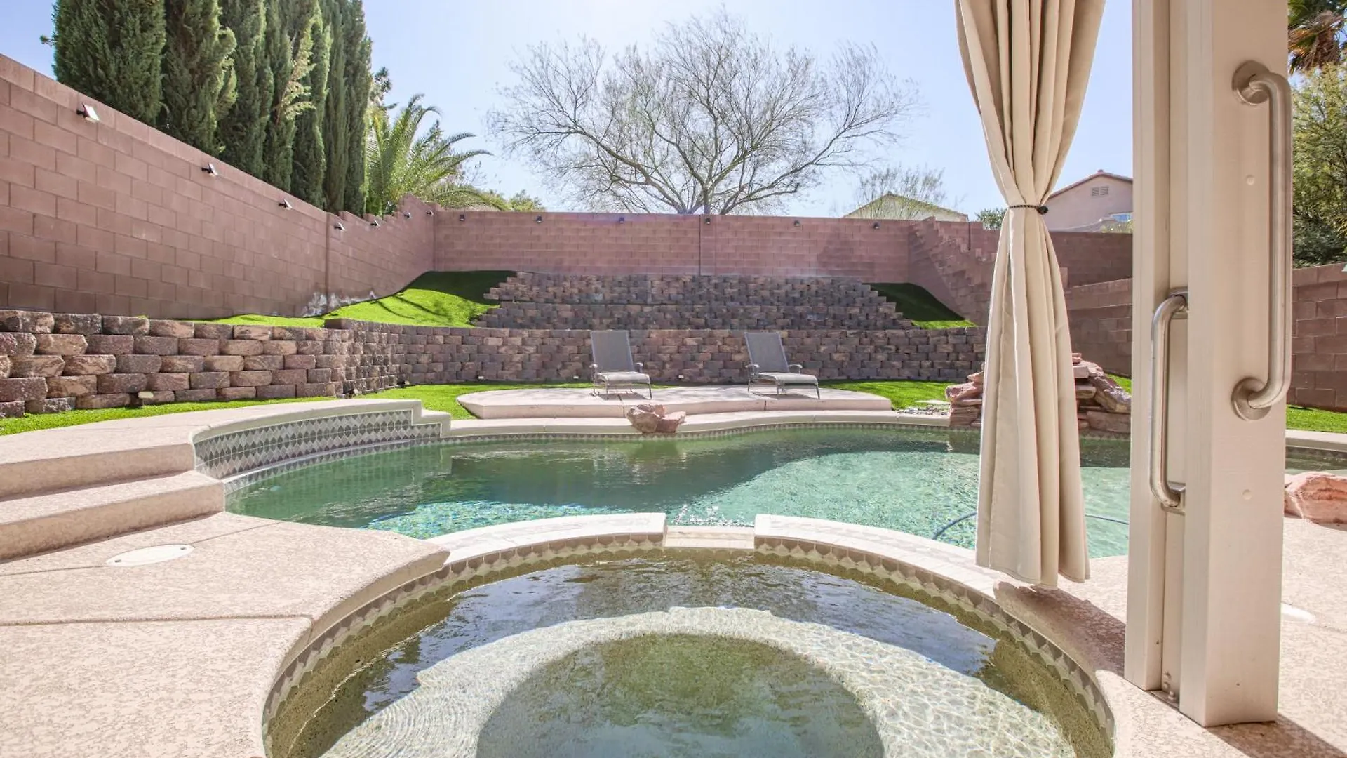 Desert Escape With Pool Oasis Near Golfing And Vegas! Las Vegas